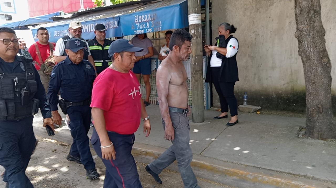 Rescate heroico: bomberos y Protección Civil logran salvar a hombre atrapado en torre de 50 metros